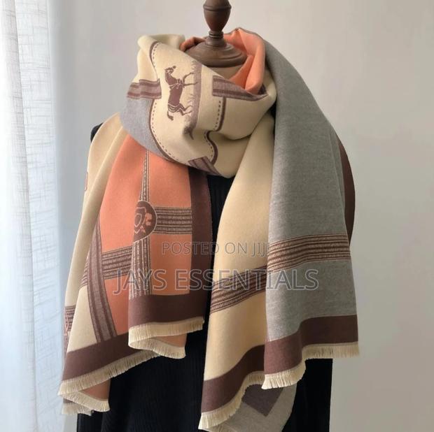 Premium Cashmere Scarfs/Shawls - thumbnail 3