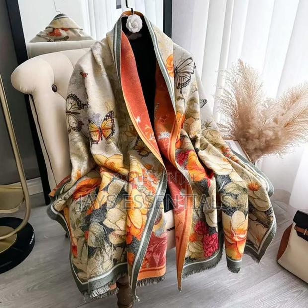 Premium Cashmere Scarfs/Shawls - thumbnail 19