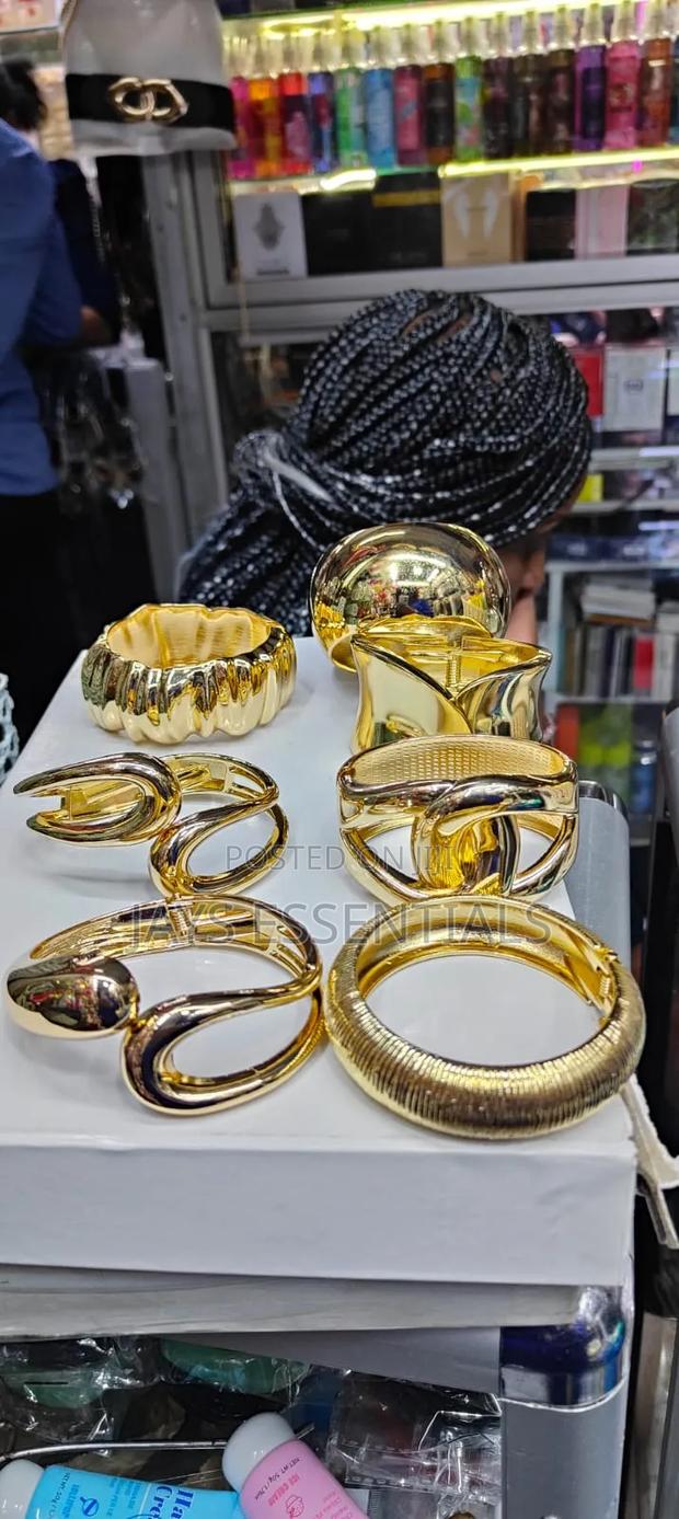 Chunky Statement Bracelets - thumbnail 2