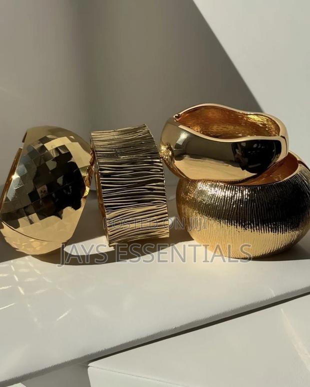 Chunky Statement Bracelets - thumbnail 4