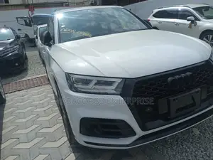 Volkswagen Golf GTI 2018 White