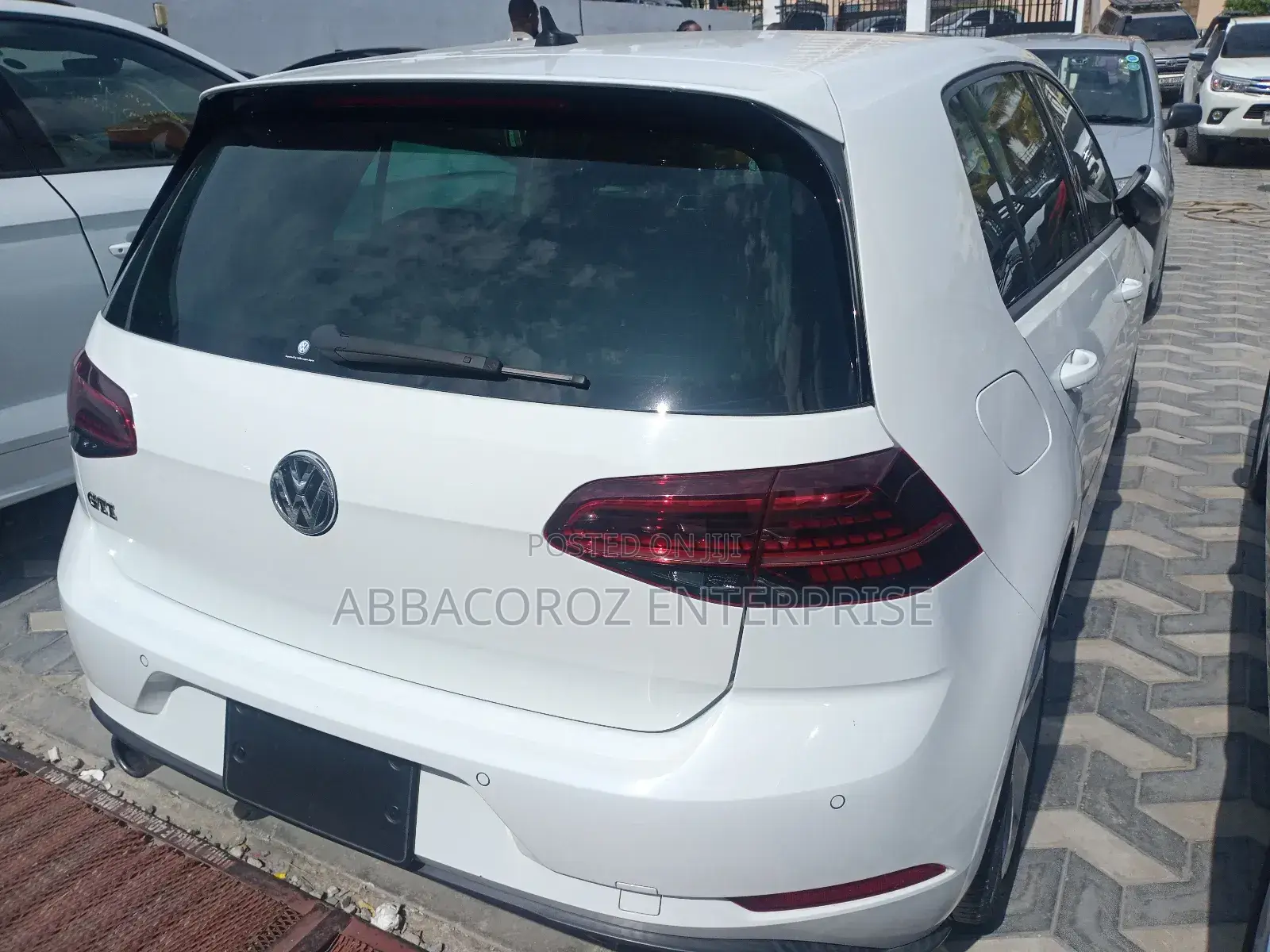 Volkswagen Golf GTI 2018 White
