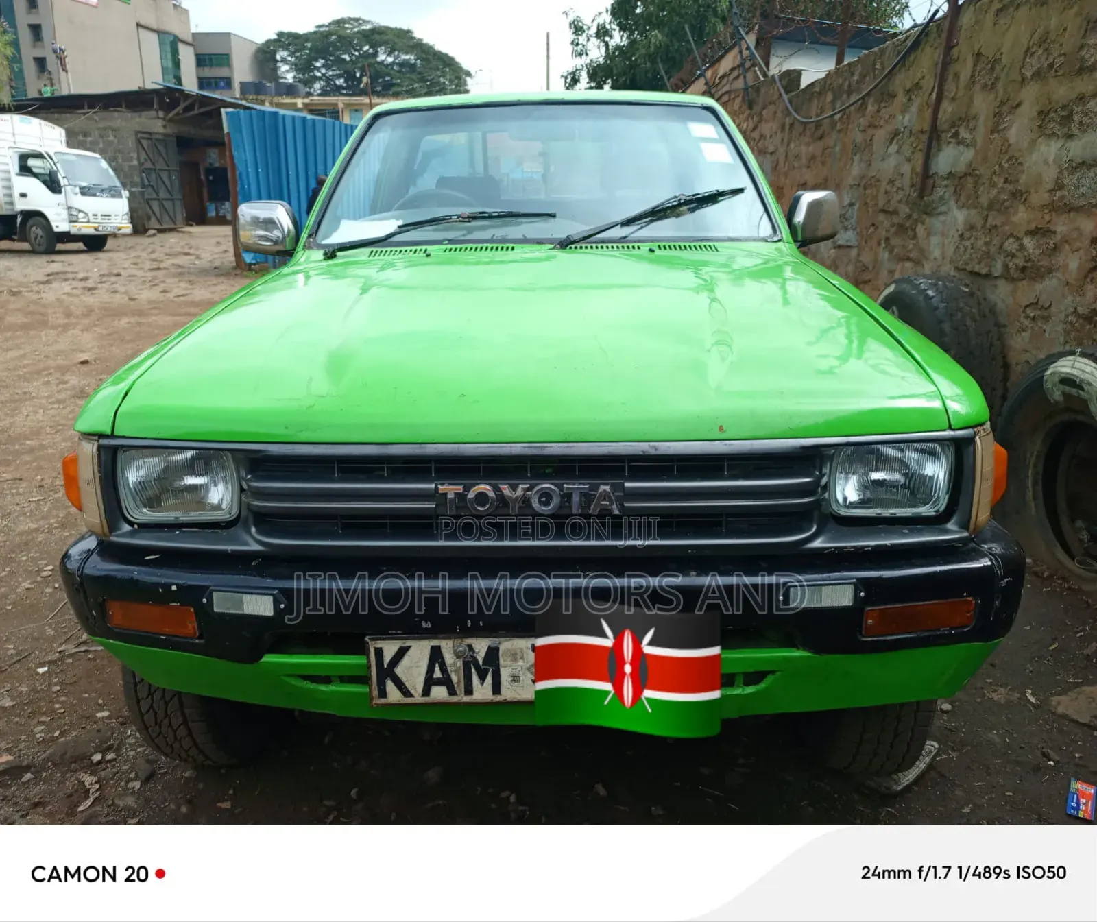 Toyota Hilux 1990 Green