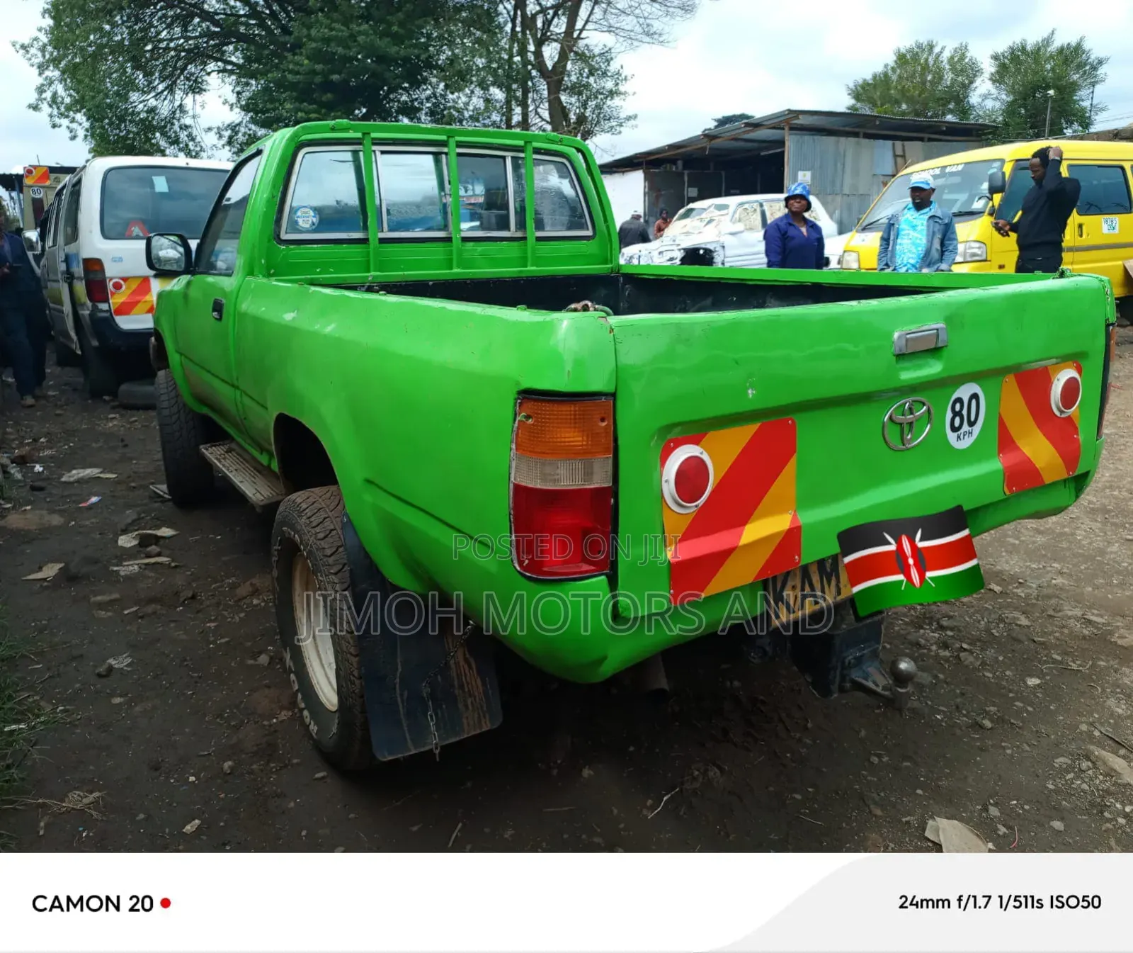 Toyota Hilux 1990 Green
