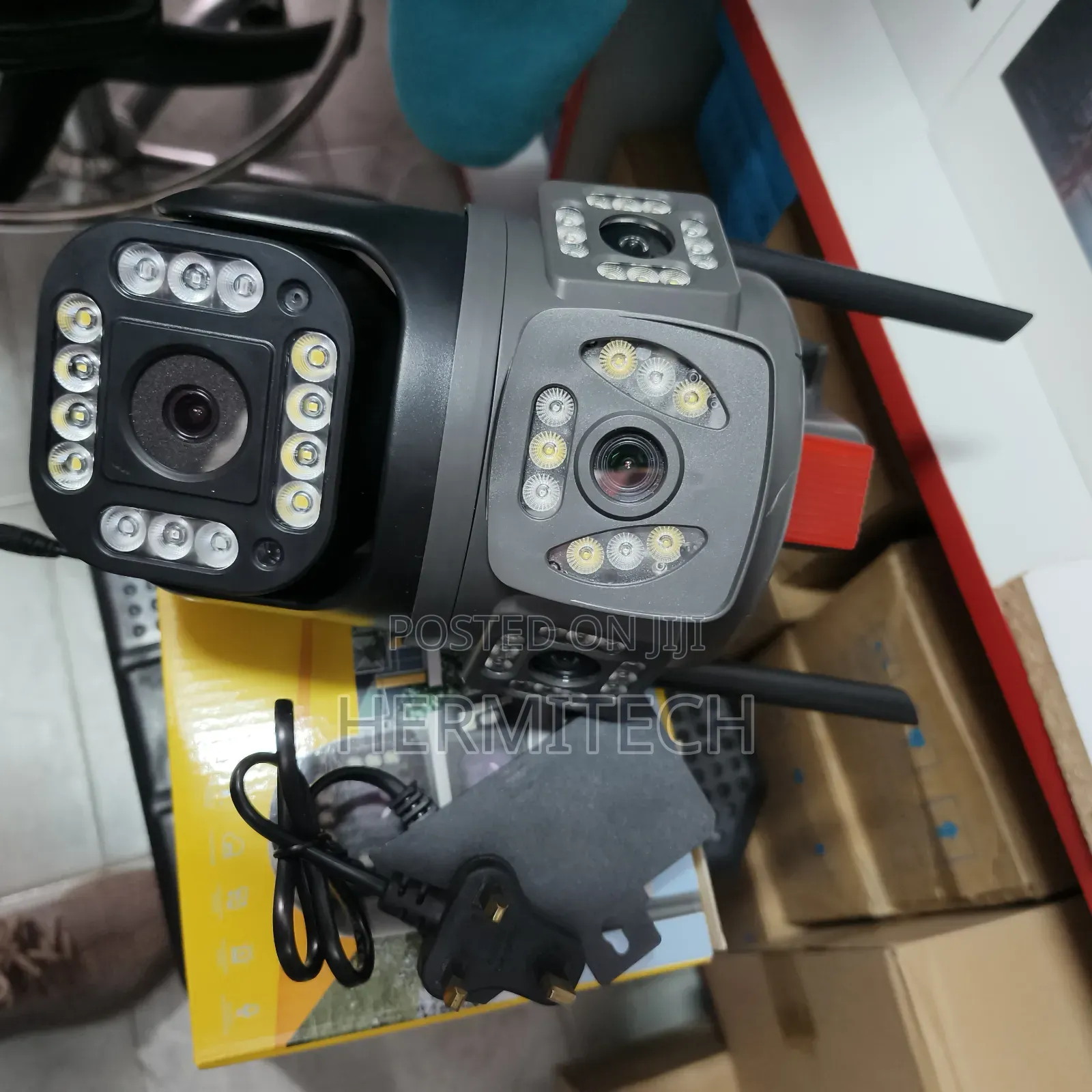 Triple Lens Wifi Enabled CCTV Camera With Alarm Siren