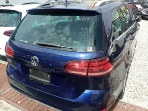 Volkswagen Golf 1.4T S FWD 2019 Blue