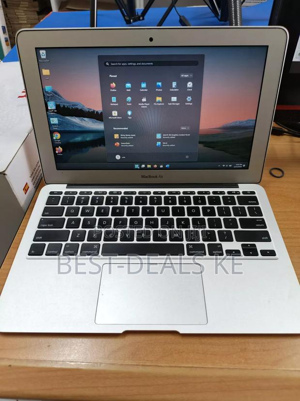 Laptop Apple MacBook Air 4GB Intel Core i5 SSD 256GB - main view