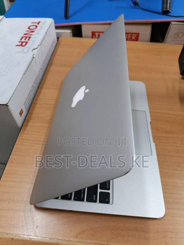 Laptop Apple MacBook Air 4GB Intel Core i5 SSD 256GB - thumbnail 3