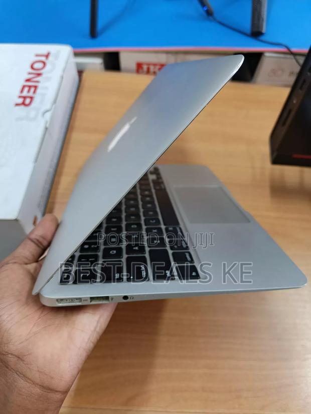 Laptop Apple MacBook Air 4GB Intel Core i5 SSD 256GB - thumbnail 4