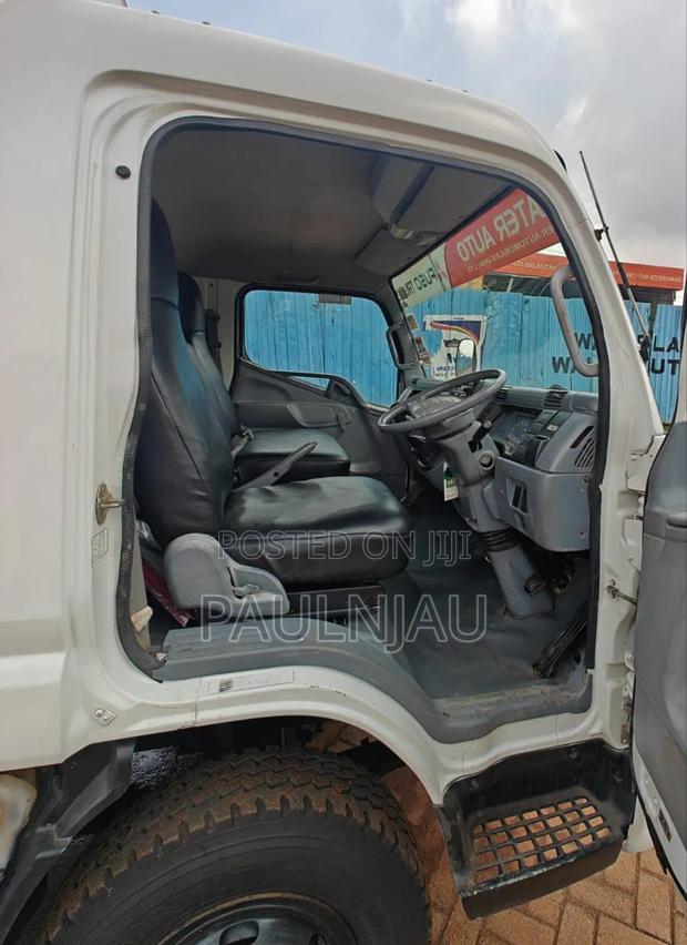 Mitsubishi Canter - thumbnail 5