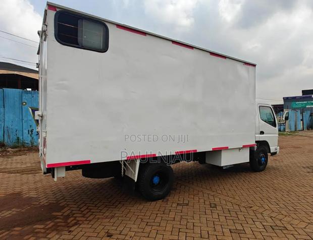 Mitsubishi Canter - thumbnail 8
