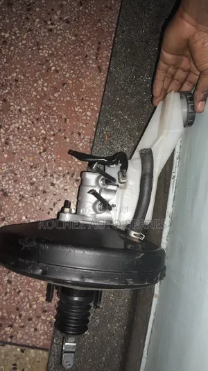 Nissan Xtrail Nt31 Brake Booster and Master Cylinder