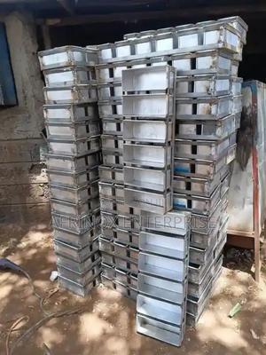 Stainless Steel Baking Tins - thumbnail 2