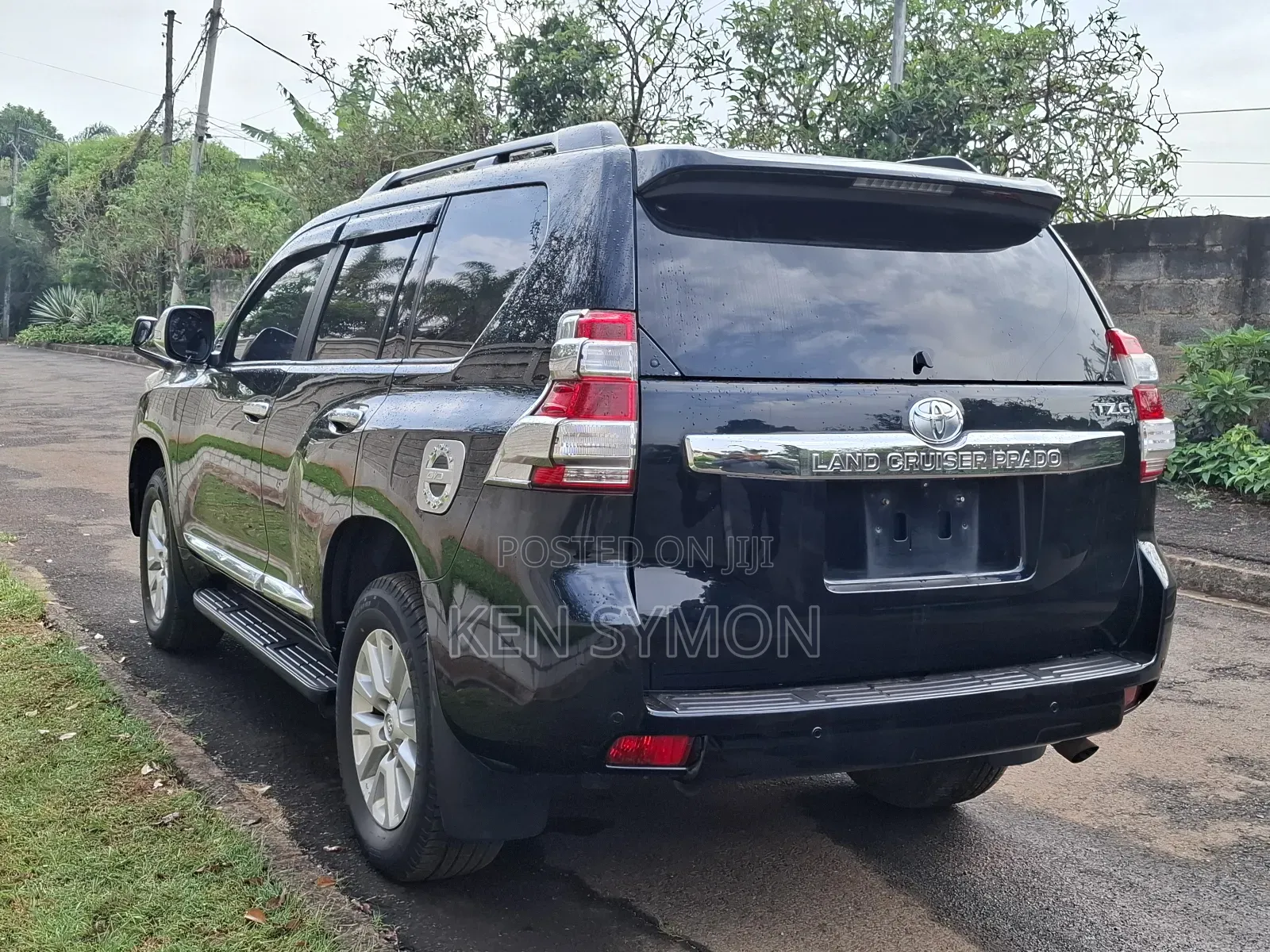 Toyota Land Cruiser Prado 2.8 2017 Black