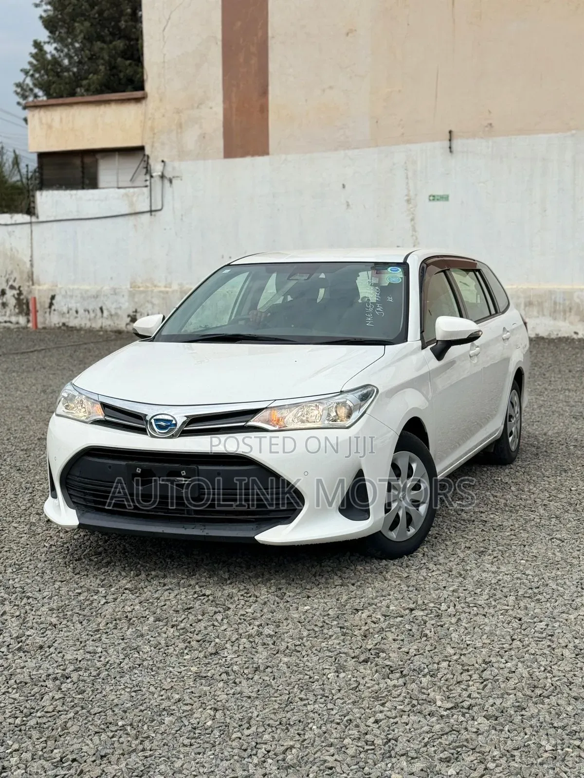 Toyota Corolla Fielder 1.5 Hybrid FWD 2020 White
