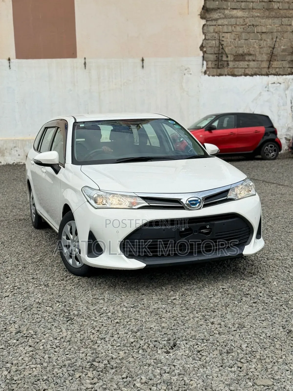 Toyota Corolla Fielder 1.5 Hybrid FWD 2020 White