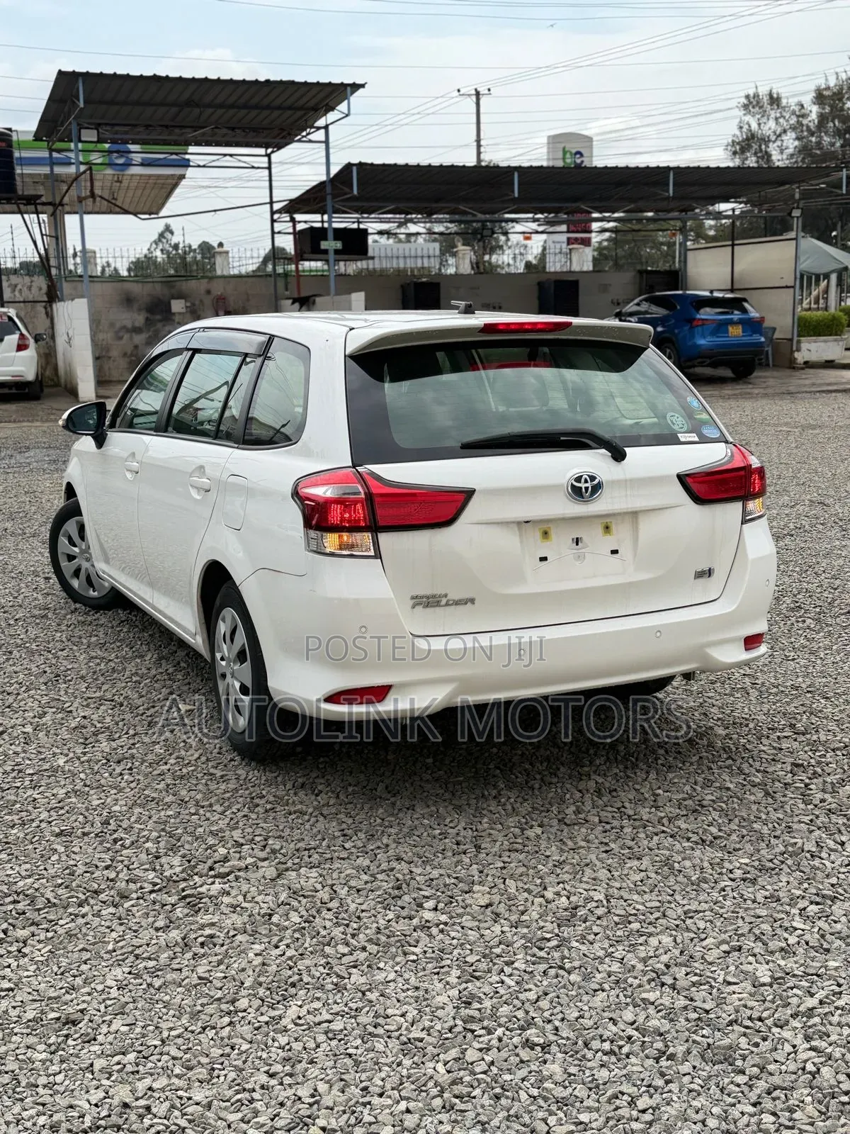 Toyota Corolla Fielder 1.5 Hybrid FWD 2020 White