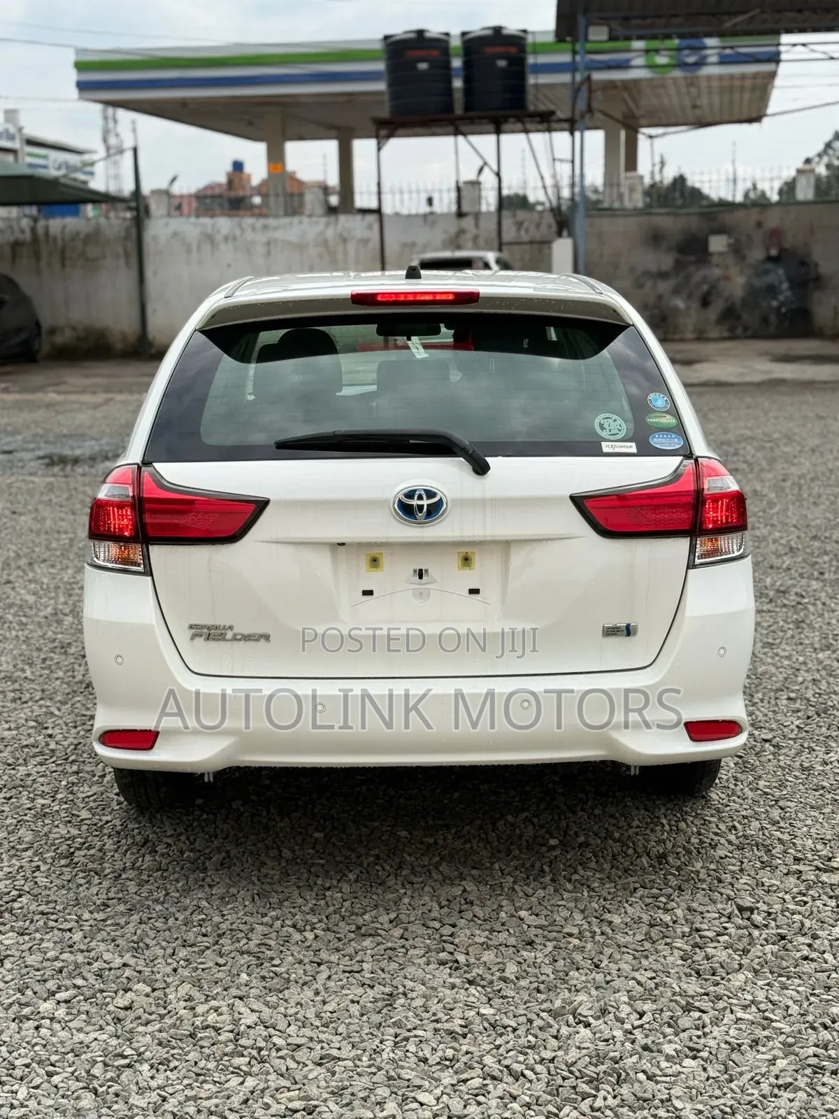 Toyota Corolla Fielder 1.5 Hybrid FWD 2020 White
