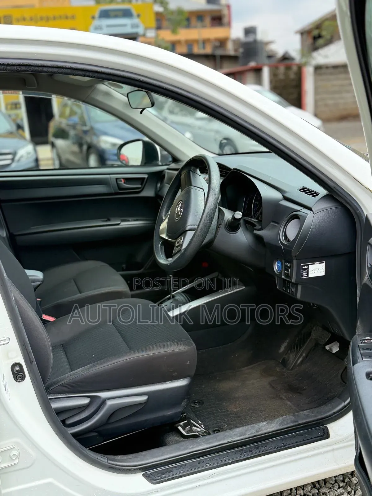 Toyota Corolla Fielder 1.5 Hybrid FWD 2020 White