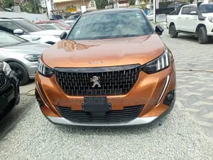 Peugeot 2008 1.2 PureTech (100 Hp) 2020 Orange