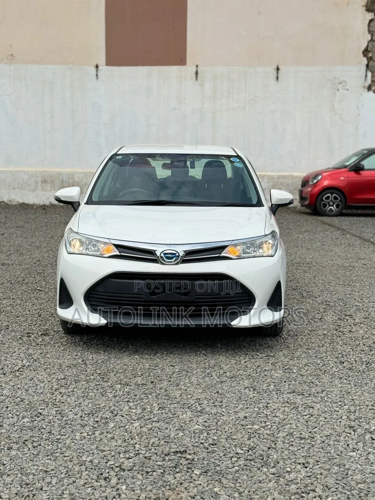 Toyota Axio 1.5 Hybrid 2WD 2019 White