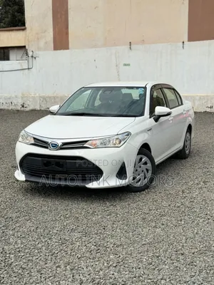 Toyota Axio 1.5 Hybrid 2WD 2019 White