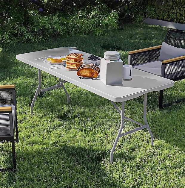 Dining Table; Lightweight Plastic Folding Outdoor-Dining Table - thumbnail 3