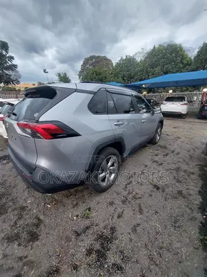 Toyota RAV4 2019 Silver