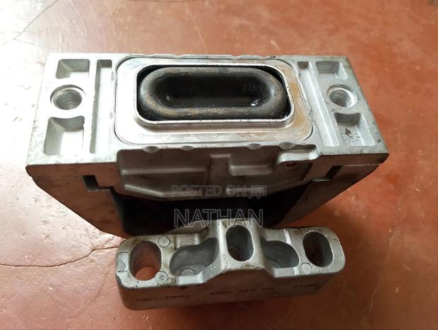 Front Right Engine Motor Mount for Audi Tt Quattro 3.2l Vw Golf Jetta - thumbnail 6