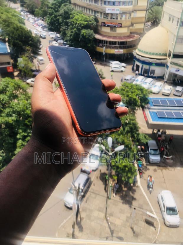 Apple iPhone XR 64 GB Orange - thumbnail 8