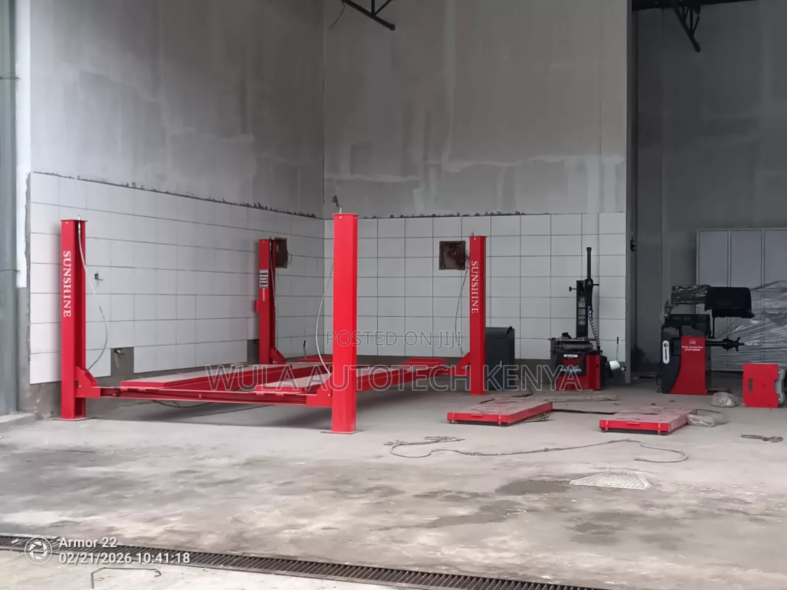 Heavy Duty High Quality Machinery Four Post Carlift Machine Sunshine