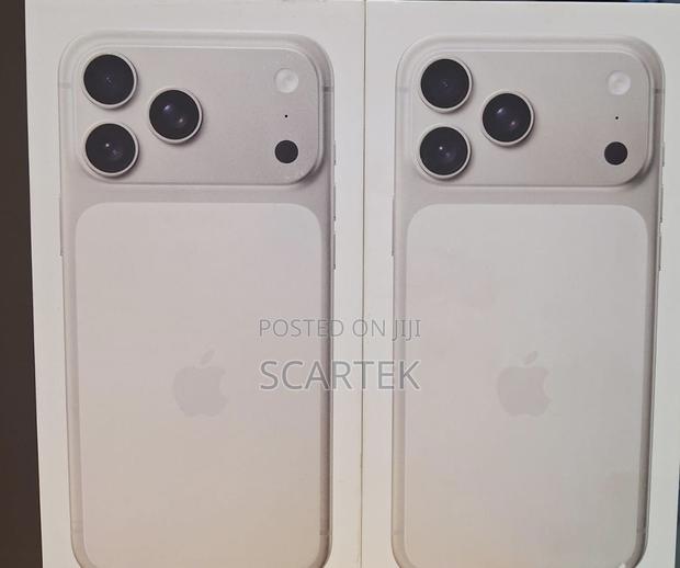 New Apple iPhone 17 Pro Max 256 GB Silver - main view