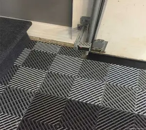 Garage Tiles – Reliable Floor Protection