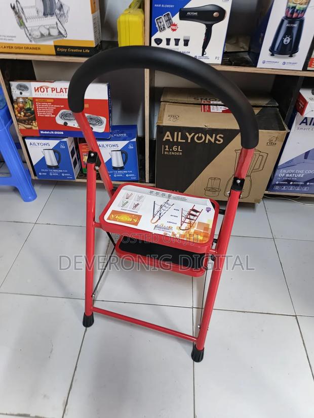 2 Steps Ladder - thumbnail 3