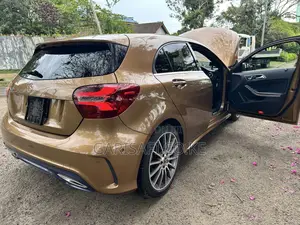 Mercedes-Benz A-Class 2017 Gold