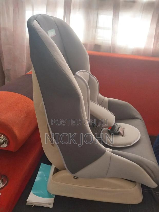 Baby Car Seat - thumbnail 4