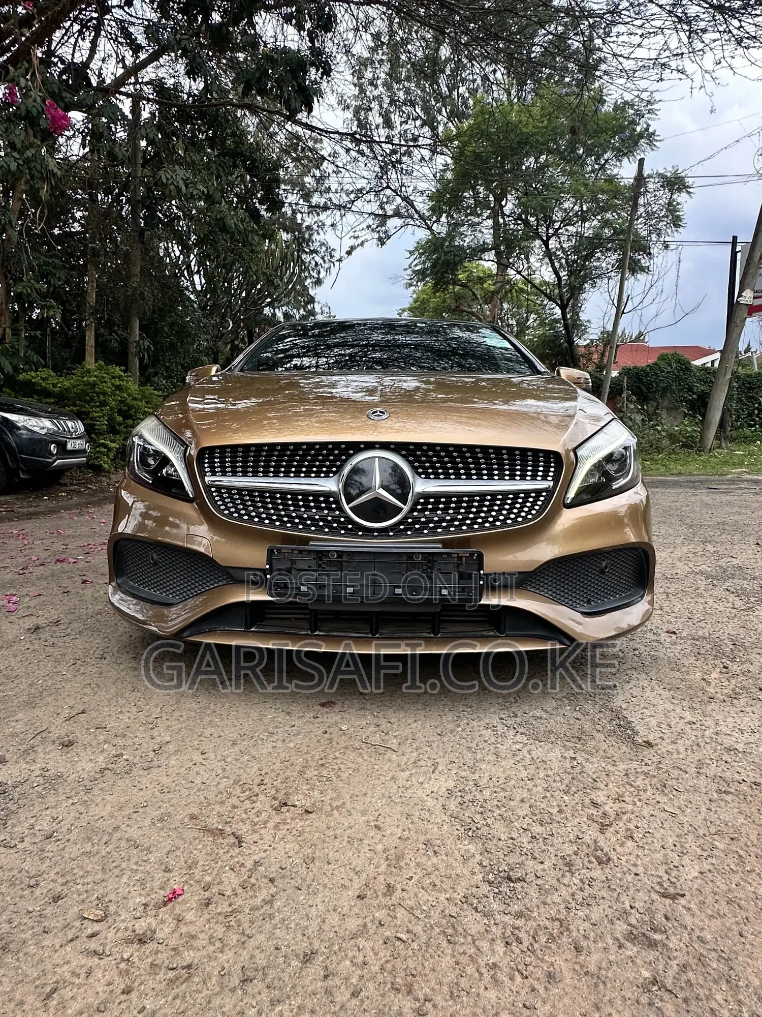 Mercedes-Benz A-Class 2017 Gold
