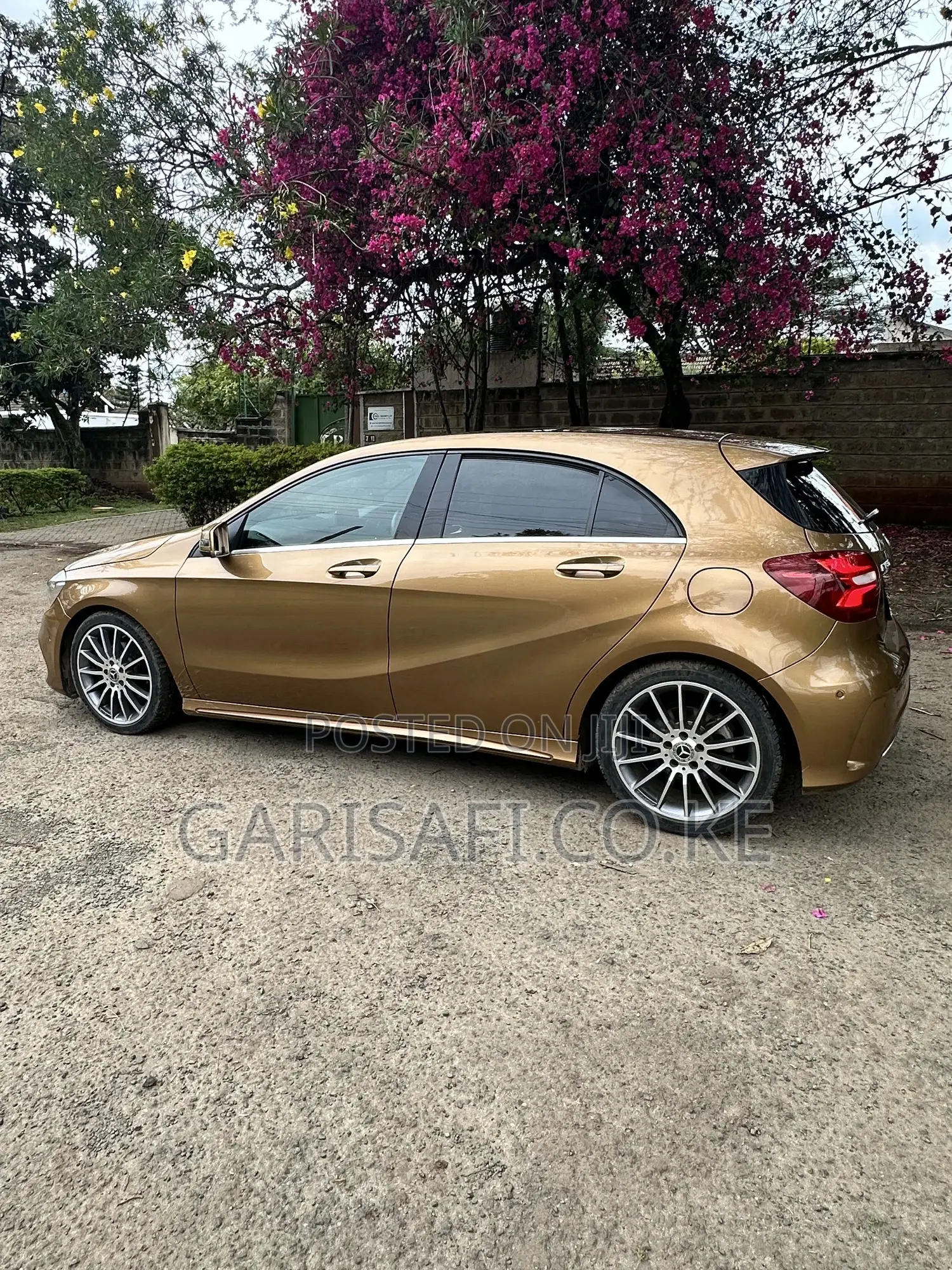 Mercedes-Benz A-Class 2017 Gold