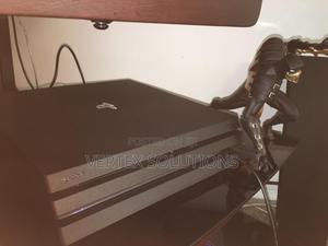 Play Station 4 Pro - thumbnail 2