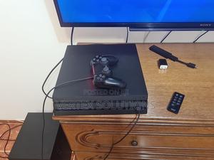 Play Station 4 Pro - thumbnail 2