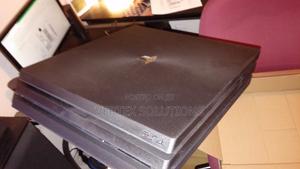 Play Station 4 Pro - thumbnail 2