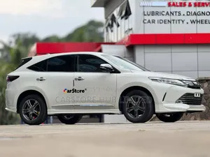 Toyota Harrier 2.0 2019 White