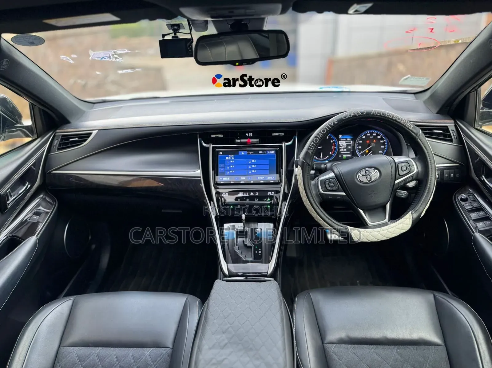 Toyota Harrier 2.0 2019 White