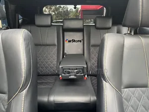 Toyota Harrier 2.0 2019 White