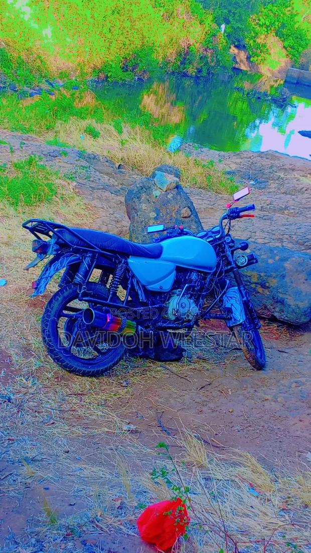 Bajaj Boxer 150 UG 2021 Black - main view