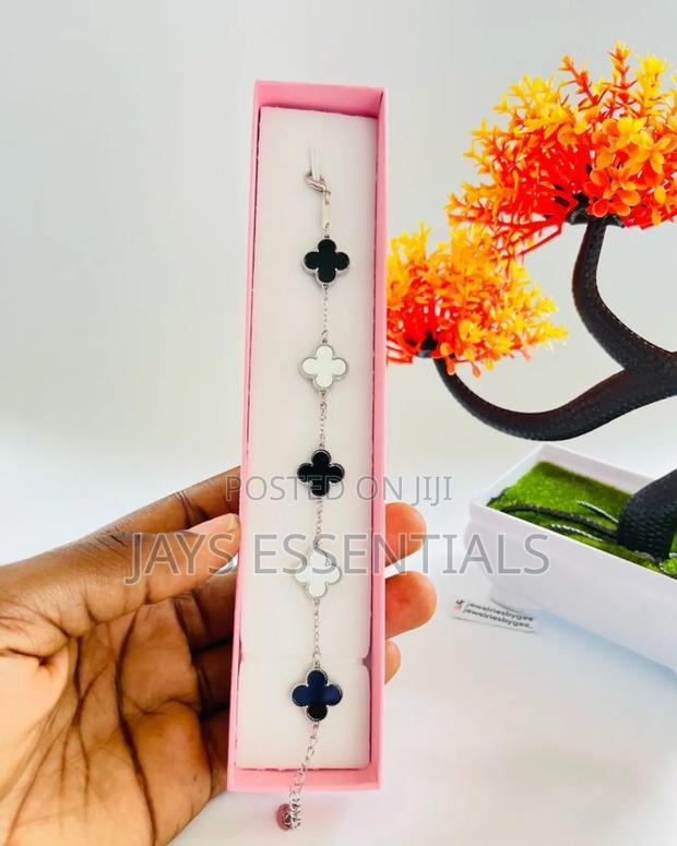 Cartier Bracelets - thumbnail 17