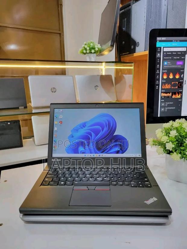 Laptop Lenovo ThinkPad X250 8GB Intel Core i7 SSD 256GB