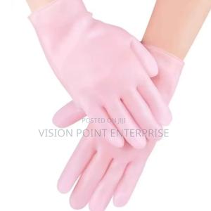 Silicone Moisturised Gloves - thumbnail 2