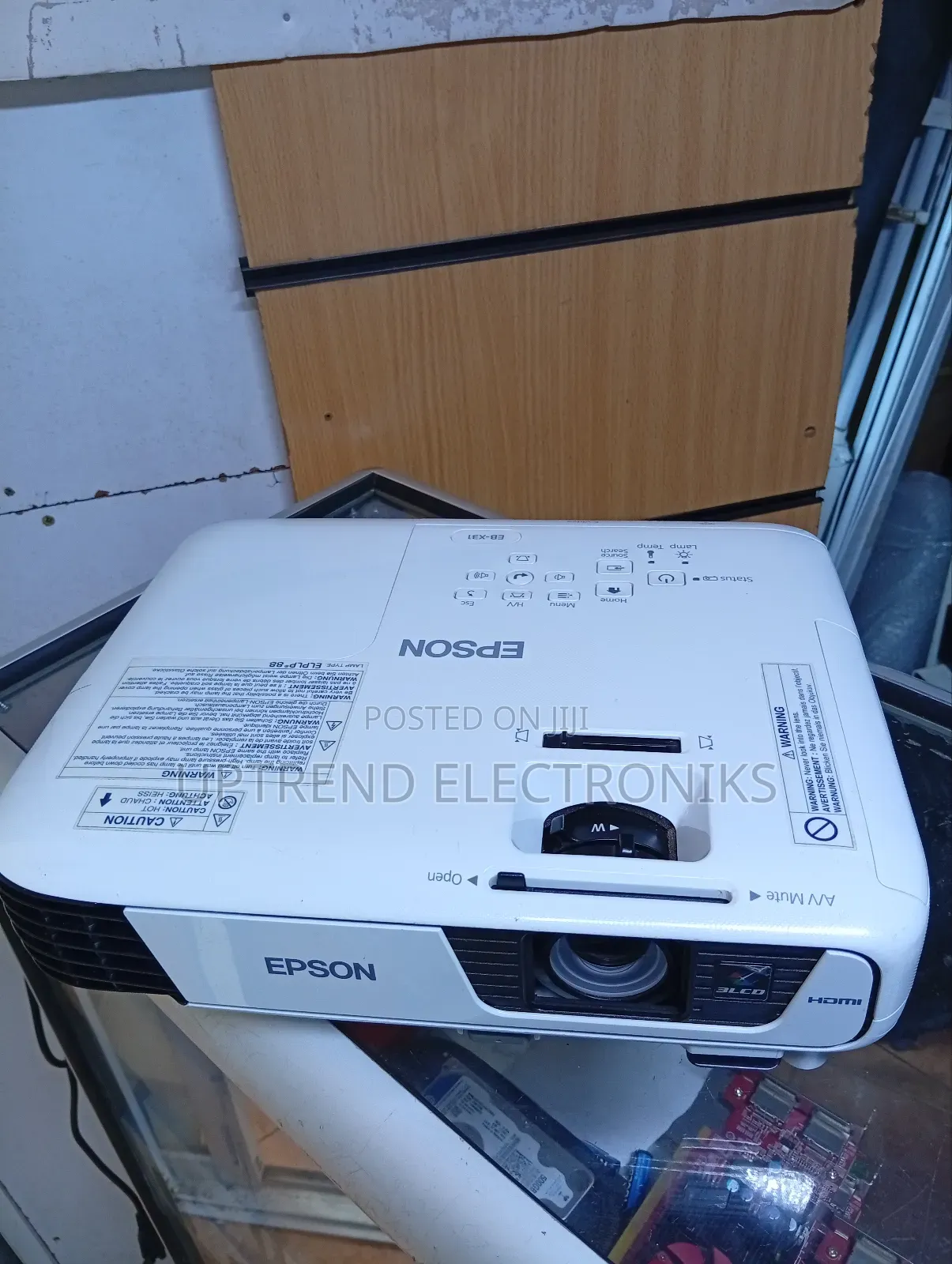 Epson Eb-X31 Projector