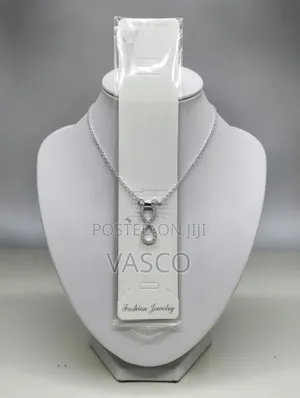 Women's Necklaces
